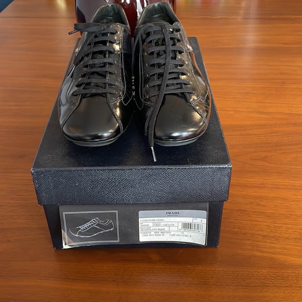 Mens Prada Sneakers. Black. Size 5 / 6.5 US